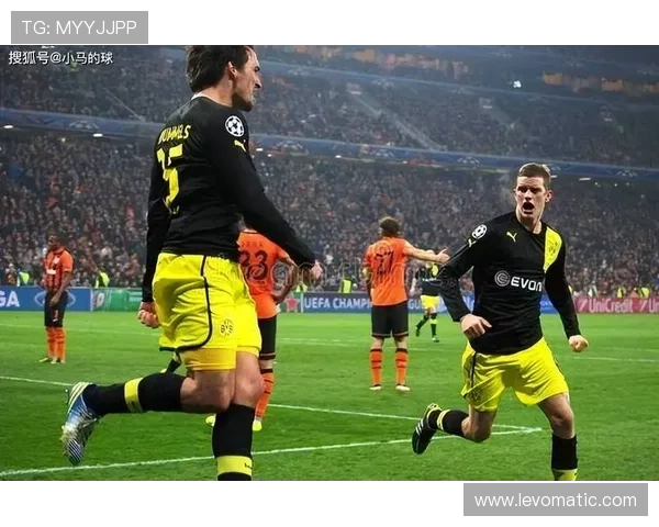 欧冠联赛决赛经典对决回顾:豪门交锋与传奇时刻 欧冠联赛决赛经典对决回顾:豪门交锋与传奇时刻