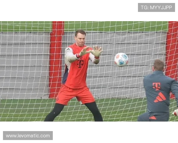 诺伊尔训练方式 诺伊尔训练方式