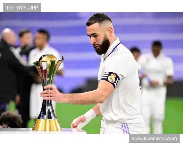 安切洛蒂体系下的进攻引擎：本泽马的核心价值解析