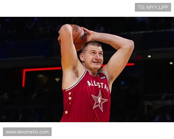 唐斯挡拆拉开空间较约基奇更靠三分得分