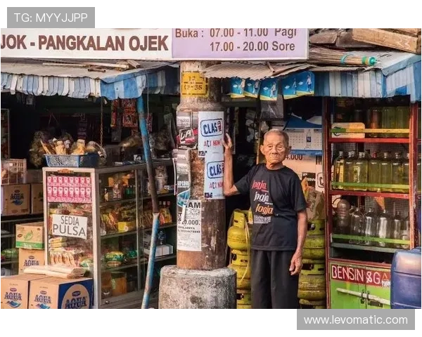 季丽萍训练完直接拎爱马仕去菜场砍价